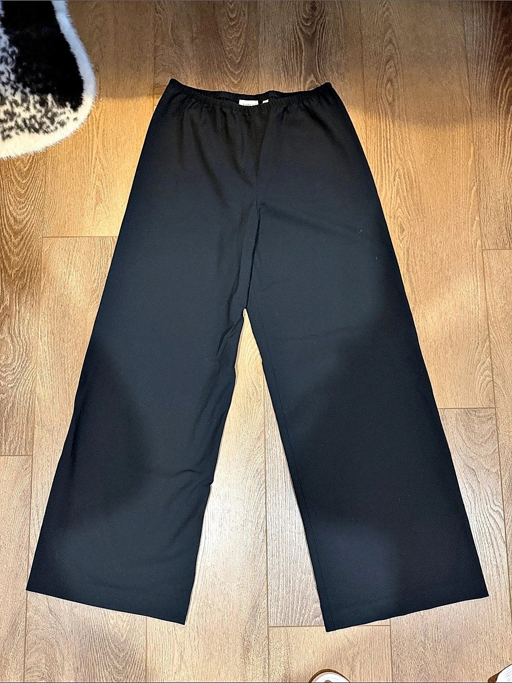 Babaton Modern Wide-Leg Pull-On Pants Black